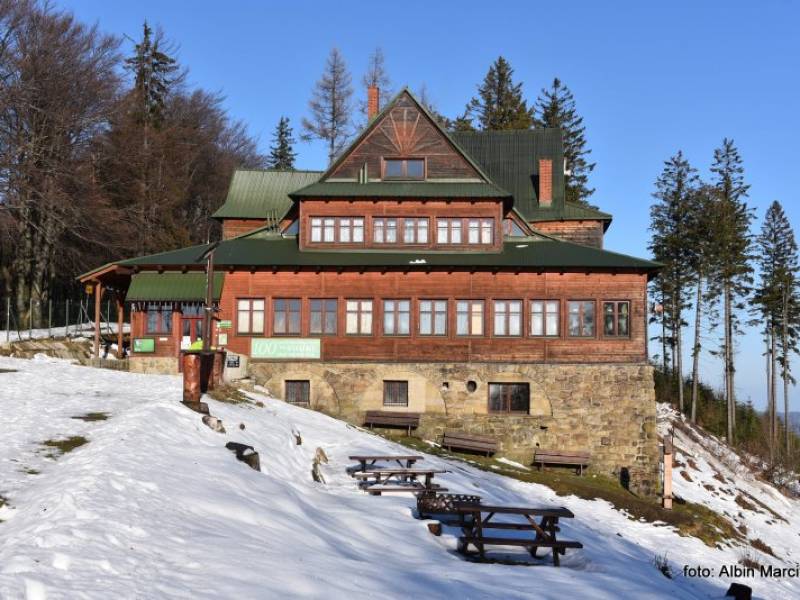 Schronisko PTTK na Stożku w Beskidzie Śląskim